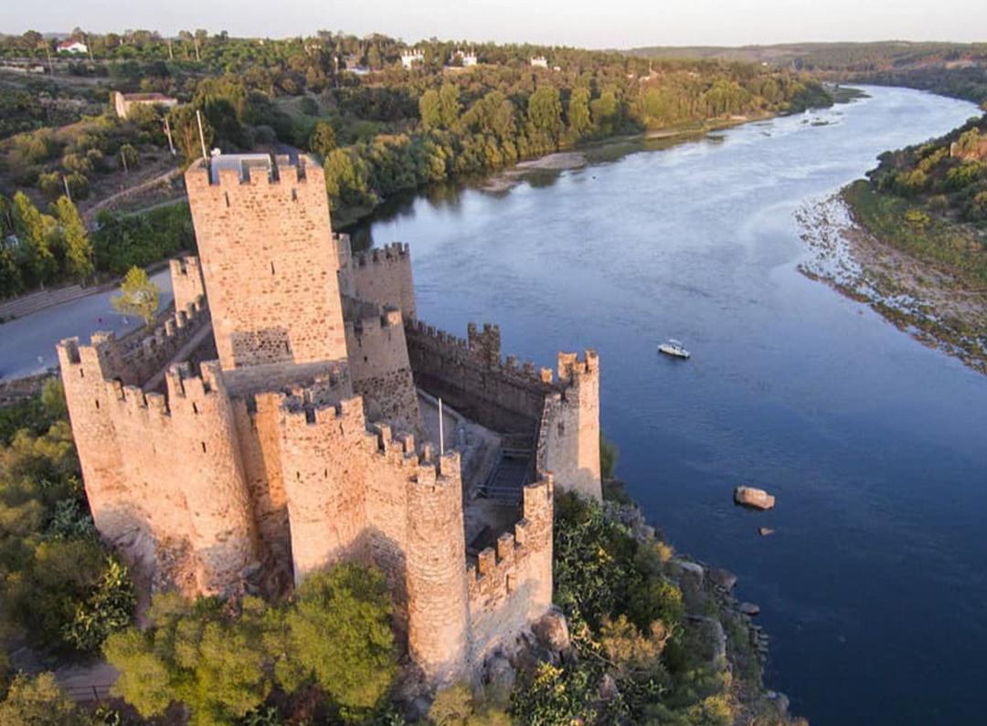 The Soul of Central Portugal and Alentejo in 7 Days: Heritage, Nature, and Living Traditions